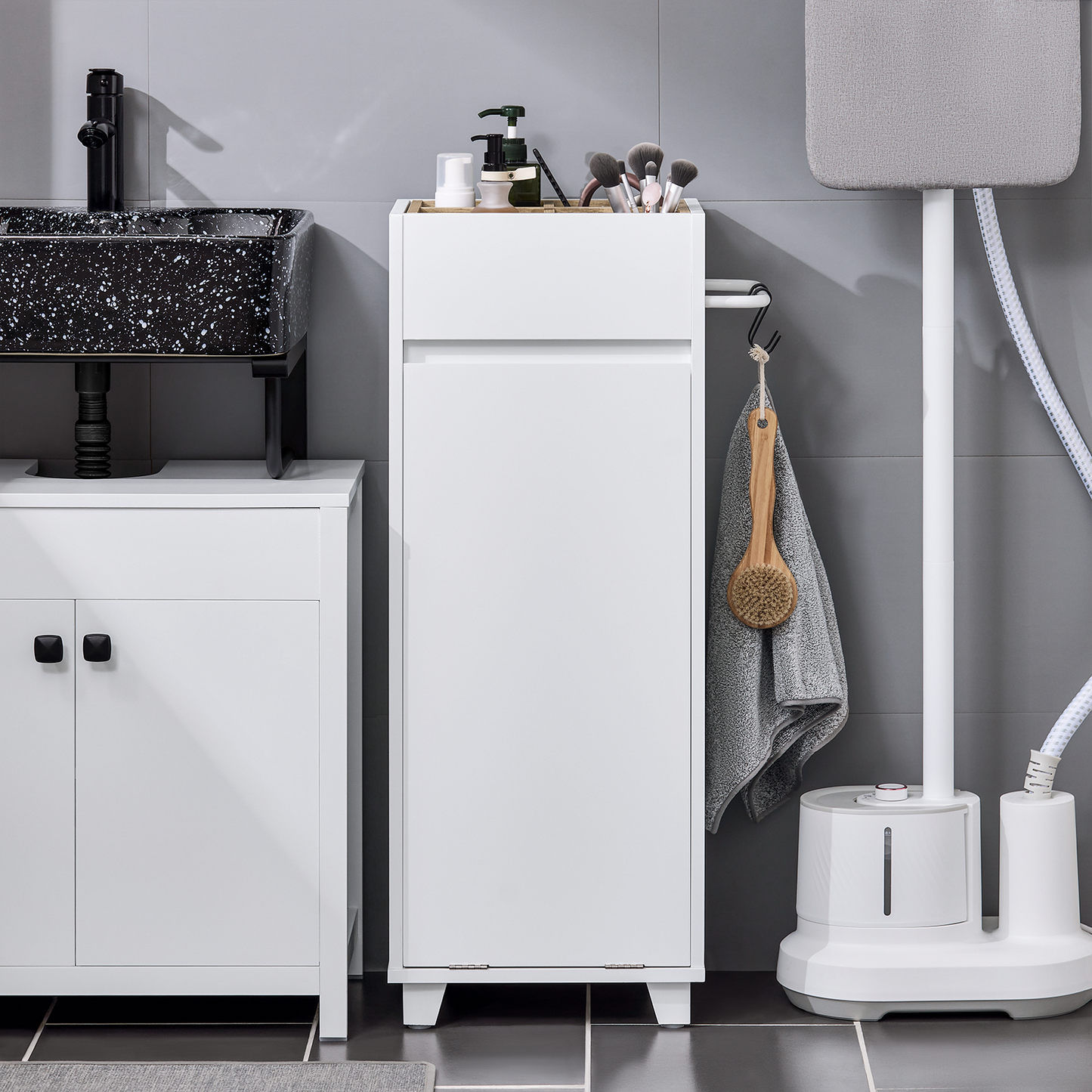 SoBuy White Laundry Cabinet with Basket, Tilt-Out Laundry Hamper, Bathroom Storage Cabinet